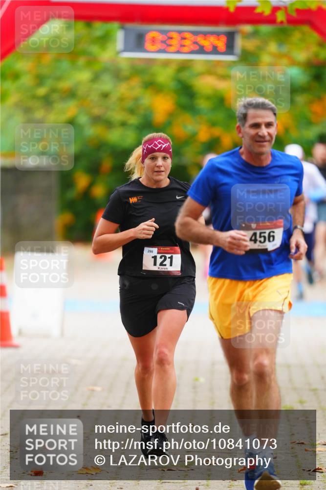 11.10.2026 - Bramfelder Halbmarathon 2026 LAZAROV Photography http://msf.ph/oto/10841073 11.10.2026 10:03:42 Laufen 3344, 298, 121, 456 meine-sportfotos.de