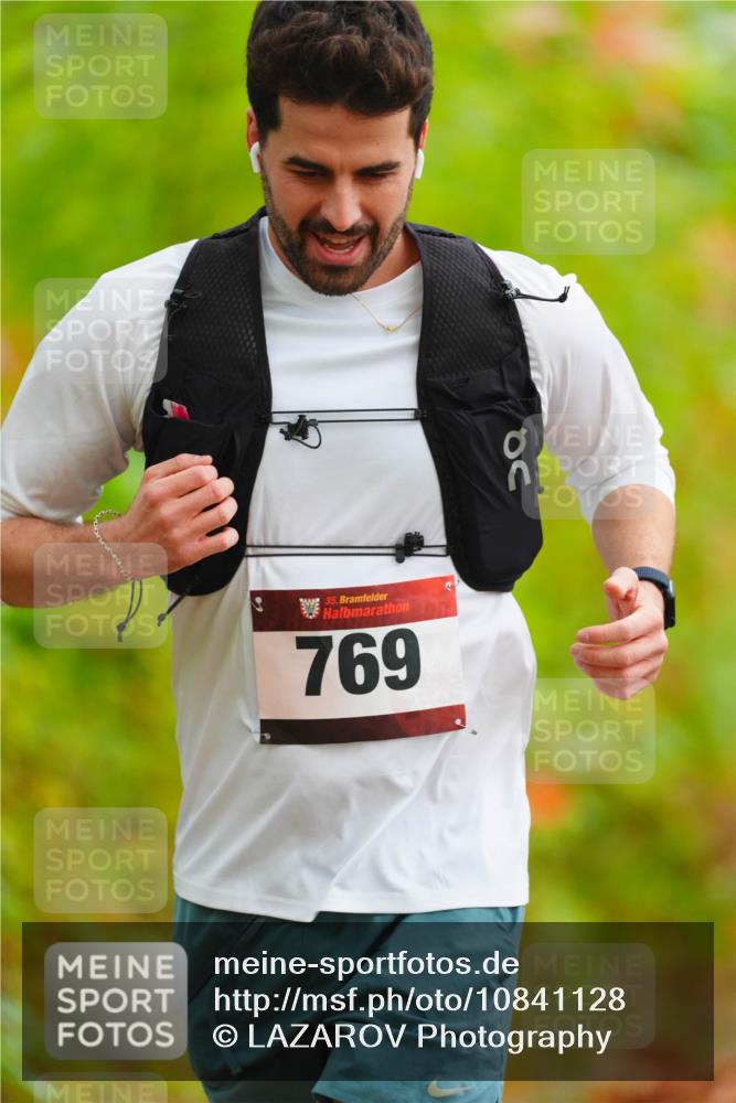 11.10.2026 - Bramfelder Halbmarathon 2026 LAZAROV Photography http://msf.ph/oto/10841128 11.10.2026 10:04:18 Laufen 35, 769 meine-sportfotos.de