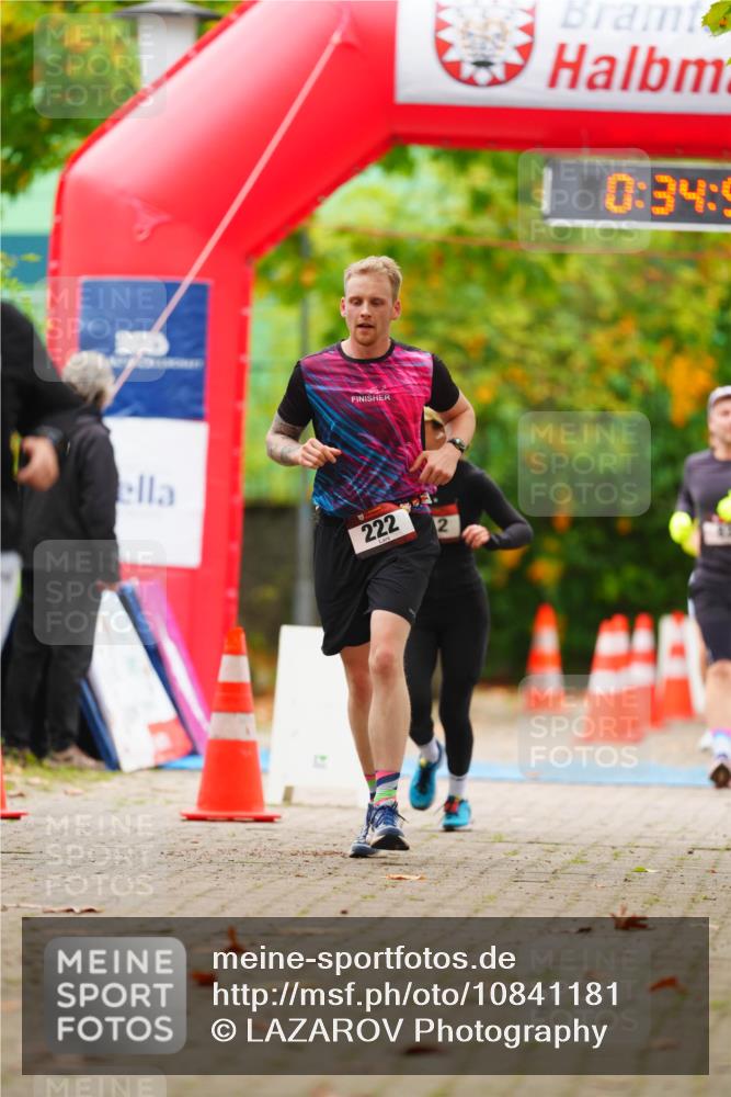 11.10.2026 - Bramfelder Halbmarathon 2026 LAZAROV Photography http://msf.ph/oto/10841181 11.10.2026 10:04:49 Laufen 222, 0, 34 meine-sportfotos.de