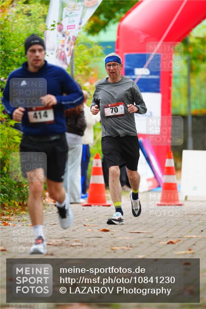 11.10.2026 - Bramfelder Halbmarathon 2026 LAZAROV Photography http://msf.ph/oto/10841230 11.10.2026 10:05:15 Laufen 414, 70, 4 meine-sportfotos.de