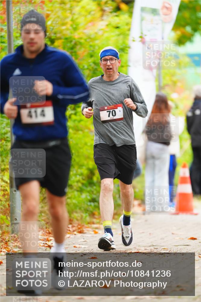 11.10.2026 - Bramfelder Halbmarathon 2026 LAZAROV Photography http://msf.ph/oto/10841236 11.10.2026 10:05:17 Laufen 414, 70, 117 meine-sportfotos.de