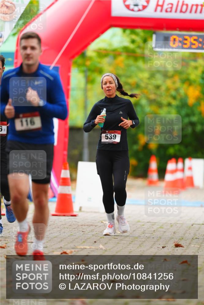 11.10.2026 - Bramfelder Halbmarathon 2026 LAZAROV Photography http://msf.ph/oto/10841256 11.10.2026 10:05:28 Laufen 0, 35, 116, 539 meine-sportfotos.de