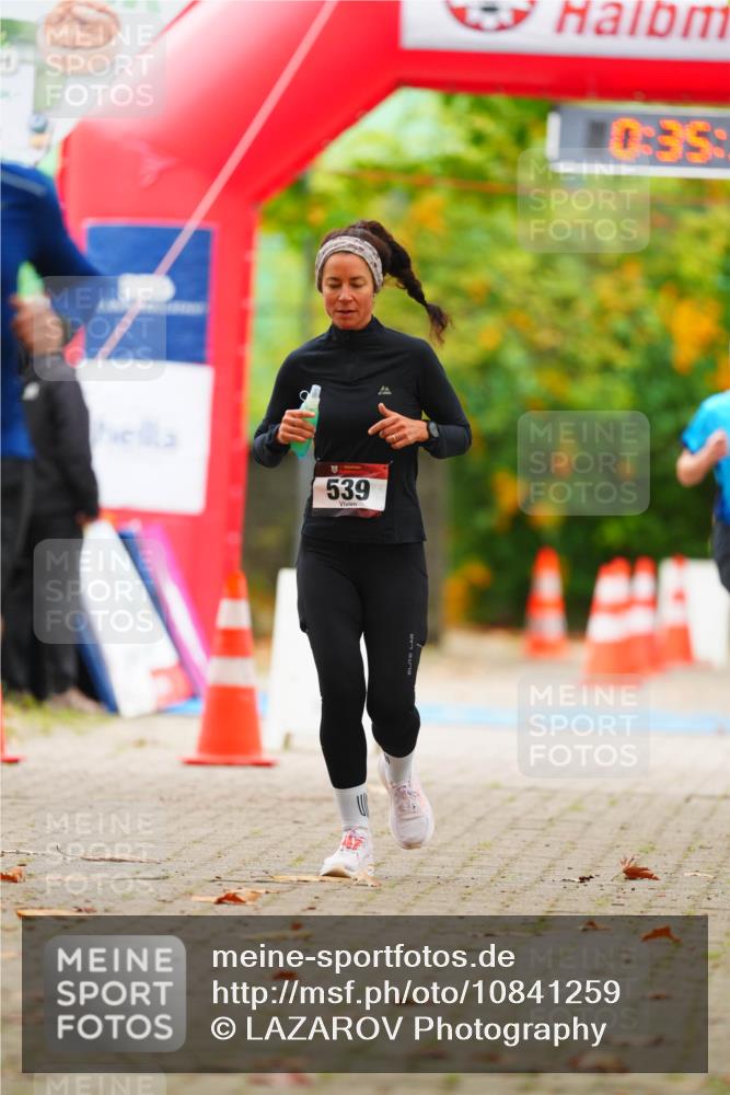 11.10.2026 - Bramfelder Halbmarathon 2026 LAZAROV Photography http://msf.ph/oto/10841259 11.10.2026 10:05:29 Laufen 539, 0, 35 meine-sportfotos.de