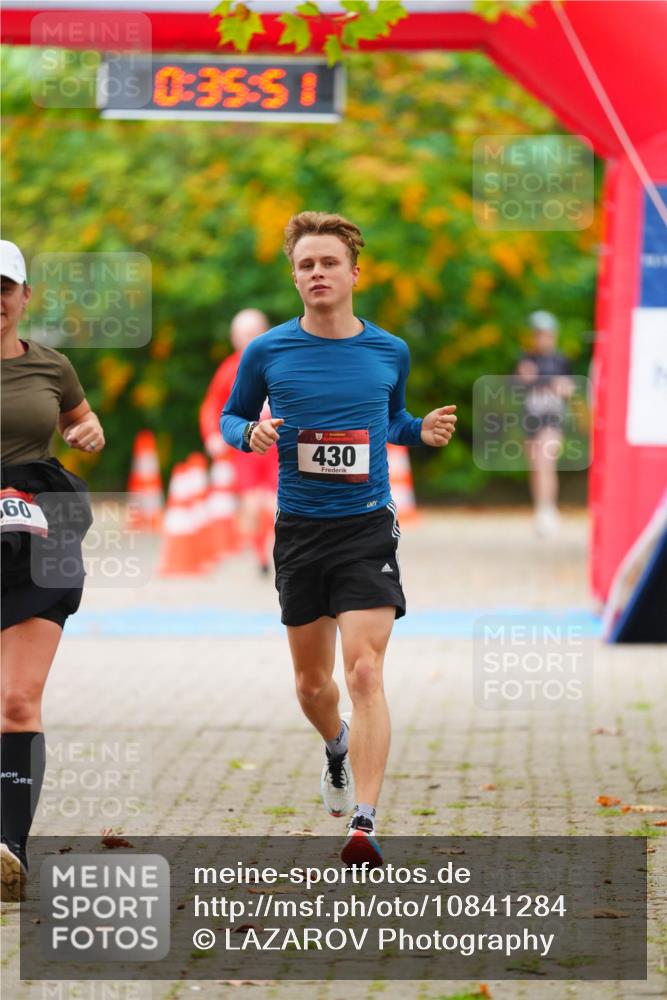 11.10.2026 - Bramfelder Halbmarathon 2026 LAZAROV Photography http://msf.ph/oto/10841284 11.10.2026 10:05:49 Laufen 60, 0, 35, 51, 430 meine-sportfotos.de