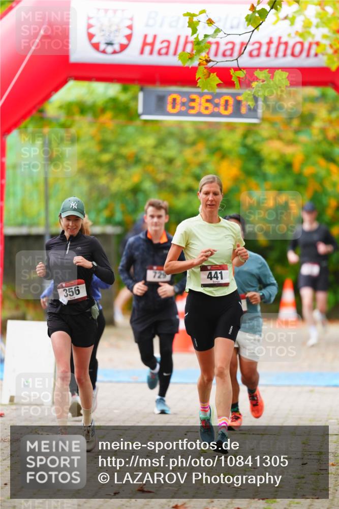 11.10.2026 - Bramfelder Halbmarathon 2026 LAZAROV Photography http://msf.ph/oto/10841305 11.10.2026 10:06:05 Laufen 0, 36, 0, 729, 356, 441 meine-sportfotos.de