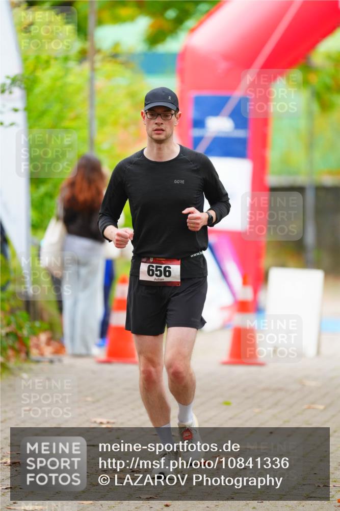 11.10.2026 - Bramfelder Halbmarathon 2026 LAZAROV Photography http://msf.ph/oto/10841336 11.10.2026 10:06:21 Laufen 656 meine-sportfotos.de