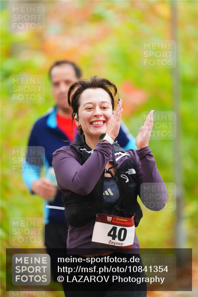 11.10.2026 - Bramfelder Halbmarathon 2026 LAZAROV Photography http://msf.ph/oto/10841354 11.10.2026 10:06:35 Laufen 35, 40 meine-sportfotos.de
