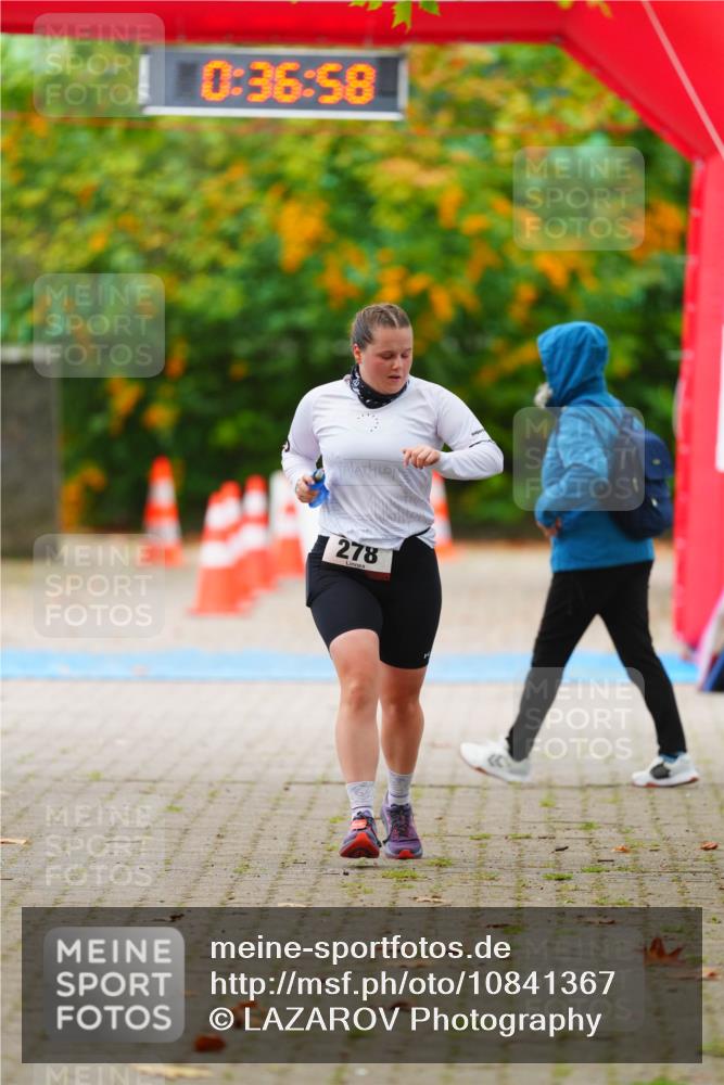 11.10.2026 - Bramfelder Halbmarathon 2026 LAZAROV Photography http://msf.ph/oto/10841367 11.10.2026 10:06:56 Laufen 0, 36, 58, 278 meine-sportfotos.de