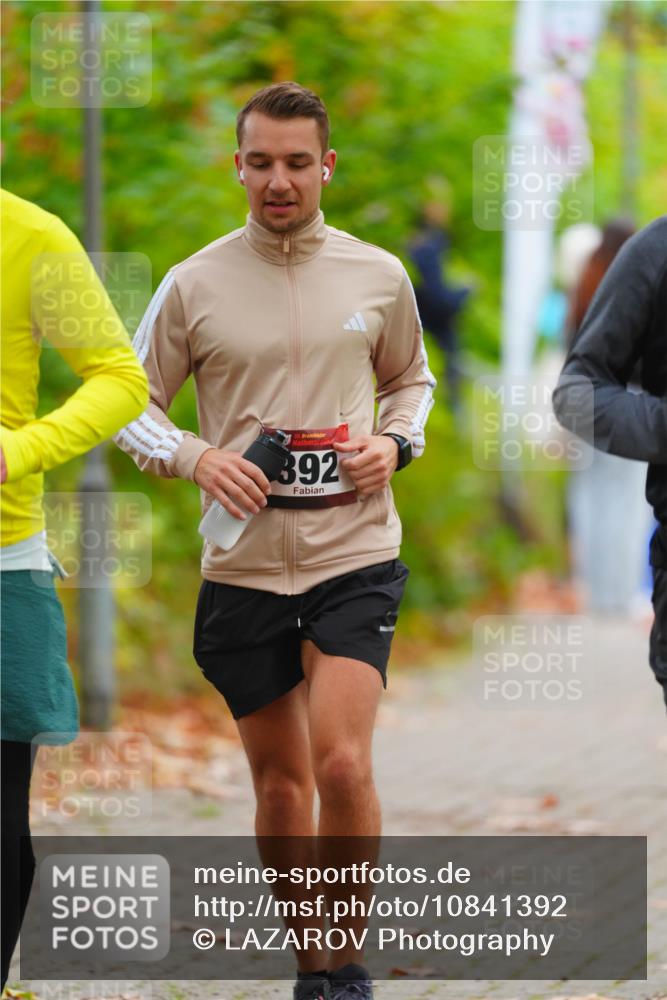 11.10.2026 - Bramfelder Halbmarathon 2026 LAZAROV Photography http://msf.ph/oto/10841392 11.10.2026 10:07:29 Laufen 35, 392 meine-sportfotos.de