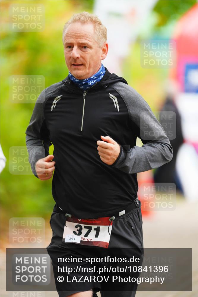 11.10.2026 - Bramfelder Halbmarathon 2026 LAZAROV Photography http://msf.ph/oto/10841396 11.10.2026 10:07:30 Laufen 371, 241 meine-sportfotos.de