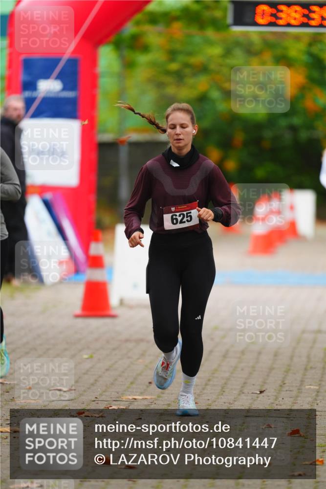 11.10.2026 - Bramfelder Halbmarathon 2026 LAZAROV Photography http://msf.ph/oto/10841447 11.10.2026 10:08:33 Laufen 21, 625, 0, 38, 3 meine-sportfotos.de