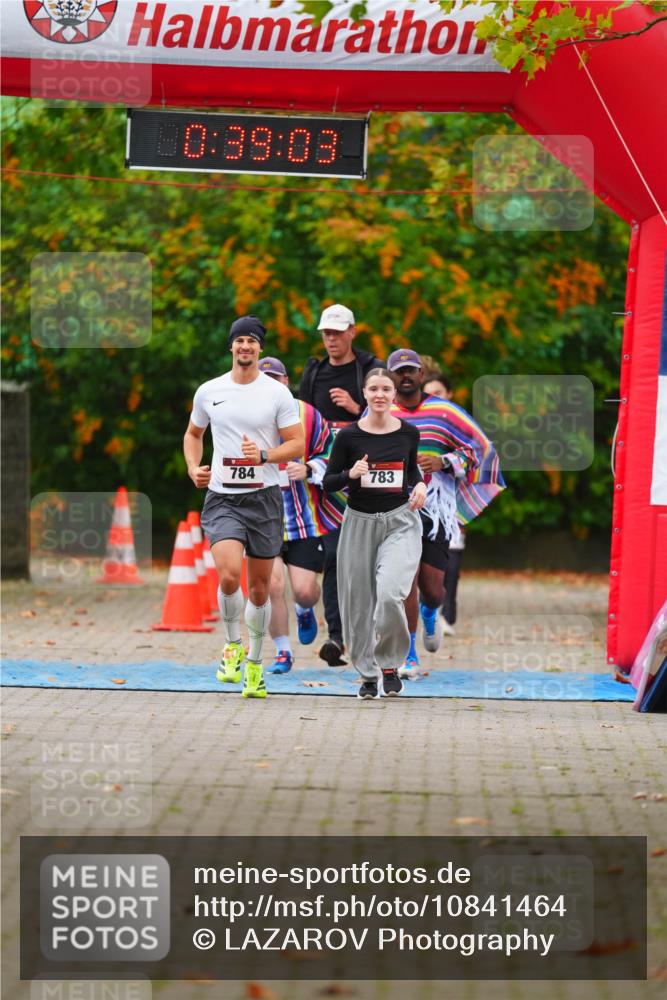 11.10.2026 - Bramfelder Halbmarathon 2026 LAZAROV Photography http://msf.ph/oto/10841464 11.10.2026 10:09:01 Laufen 0, 39, 03, 784, 783 meine-sportfotos.de