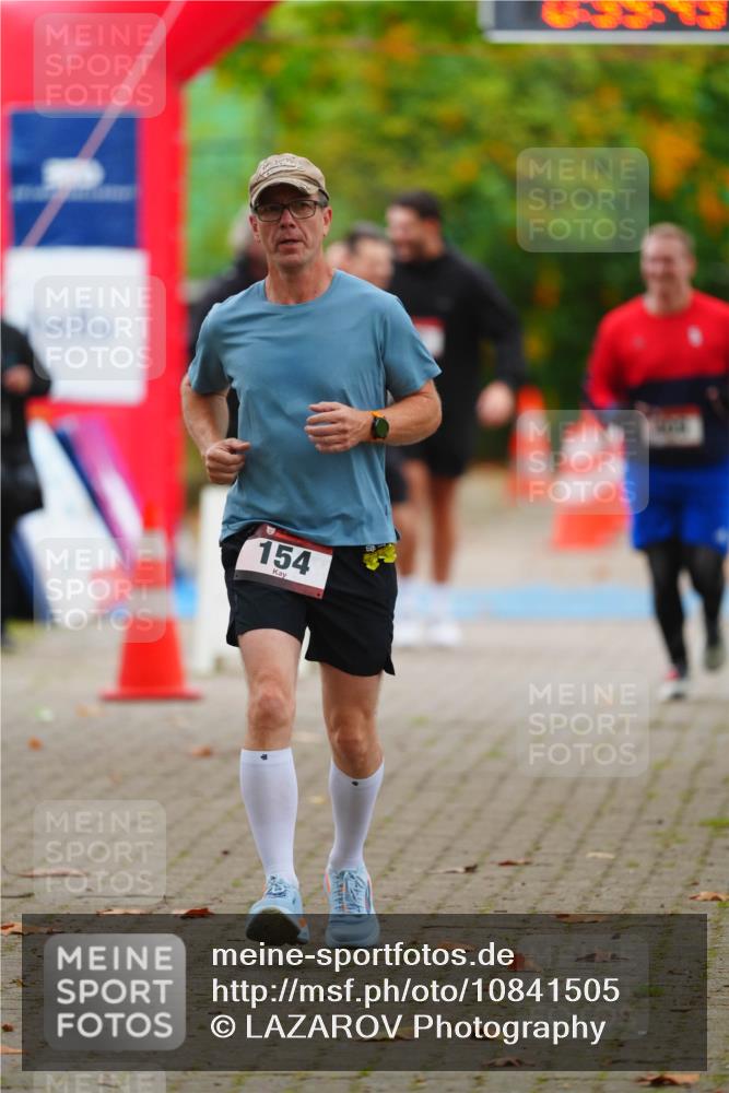 11.10.2026 - Bramfelder Halbmarathon 2026 LAZAROV Photography http://msf.ph/oto/10841505 11.10.2026 10:09:40 Laufen 154 meine-sportfotos.de