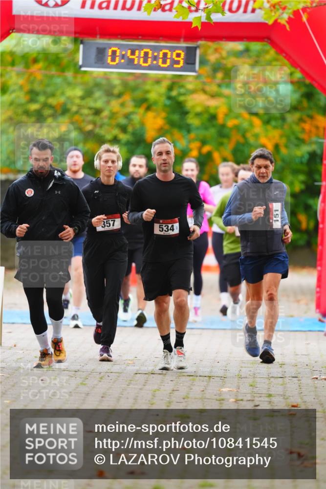 11.10.2026 - Bramfelder Halbmarathon 2026 LAZAROV Photography http://msf.ph/oto/10841545 11.10.2026 10:10:07 Laufen 357, 534, 0, 40, 09, 151 meine-sportfotos.de