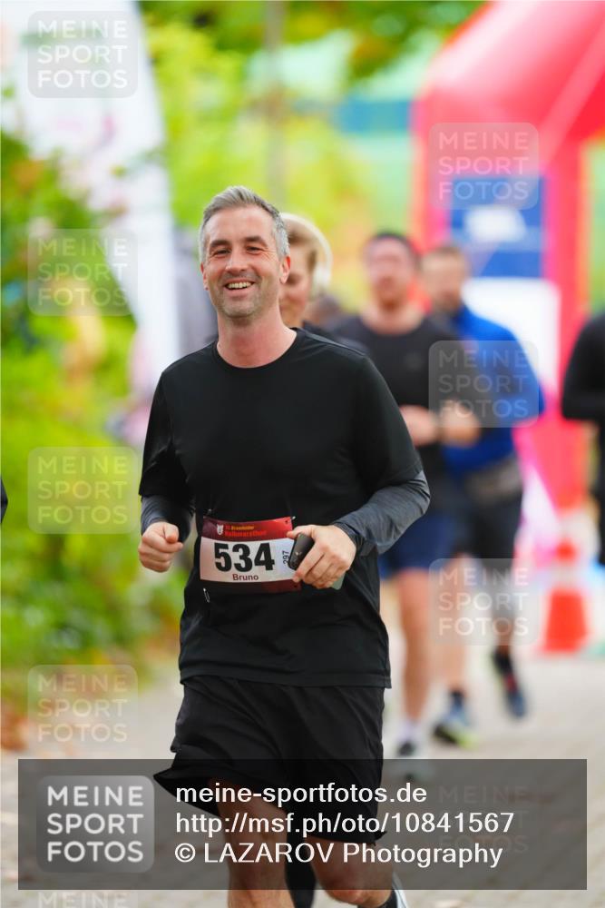 11.10.2026 - Bramfelder Halbmarathon 2026 LAZAROV Photography http://msf.ph/oto/10841567 11.10.2026 10:10:15 Laufen 534 meine-sportfotos.de
