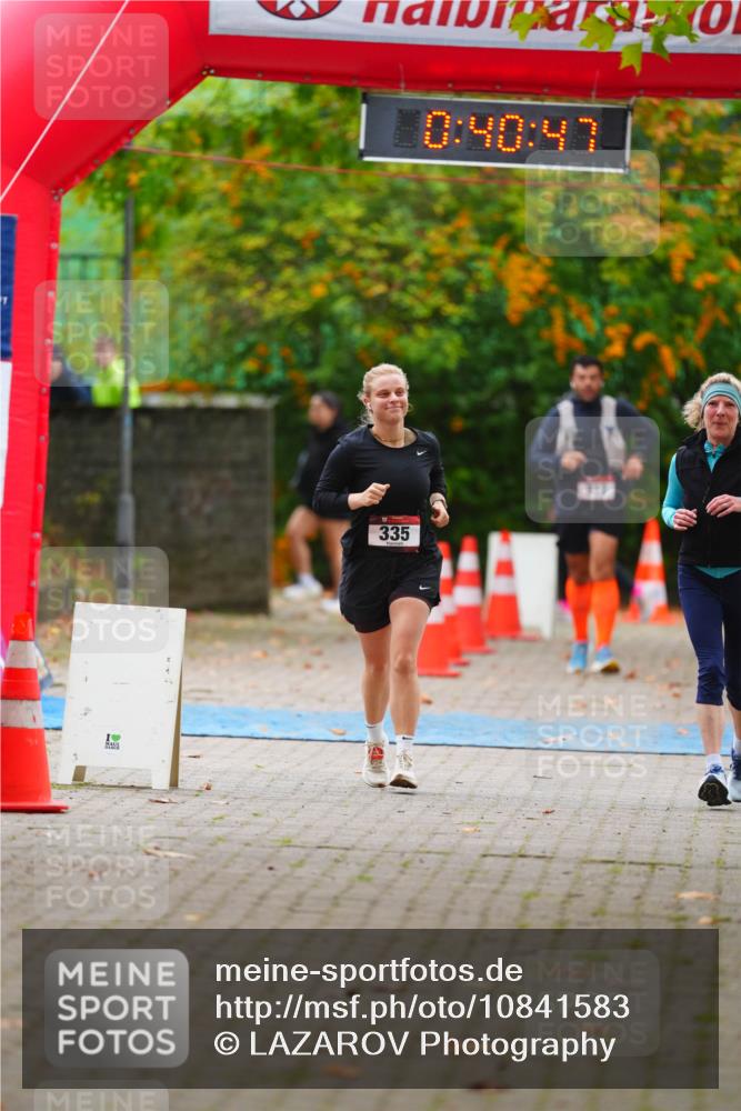 11.10.2026 - Bramfelder Halbmarathon 2026 LAZAROV Photography http://msf.ph/oto/10841583 11.10.2026 10:10:45 Laufen 335, 0, 40, 47 meine-sportfotos.de