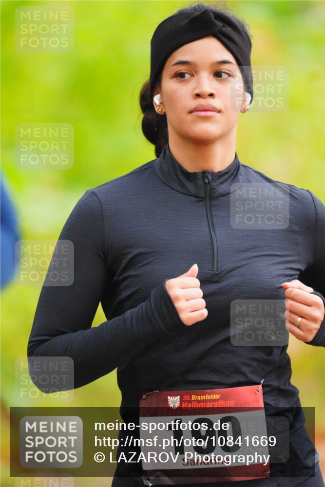 11.10.2026 - Bramfelder Halbmarathon 2026 LAZAROV Photography http://msf.ph/oto/10841669 11.10.2026 10:12:07 Laufen 35, 190 meine-sportfotos.de