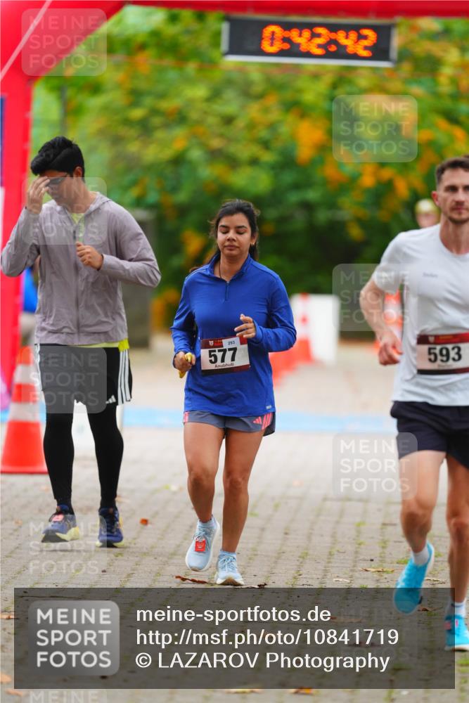 11.10.2026 - Bramfelder Halbmarathon 2026 LAZAROV Photography http://msf.ph/oto/10841719 11.10.2026 10:12:40 Laufen 10, 42, 42, 293, 577, 593 meine-sportfotos.de