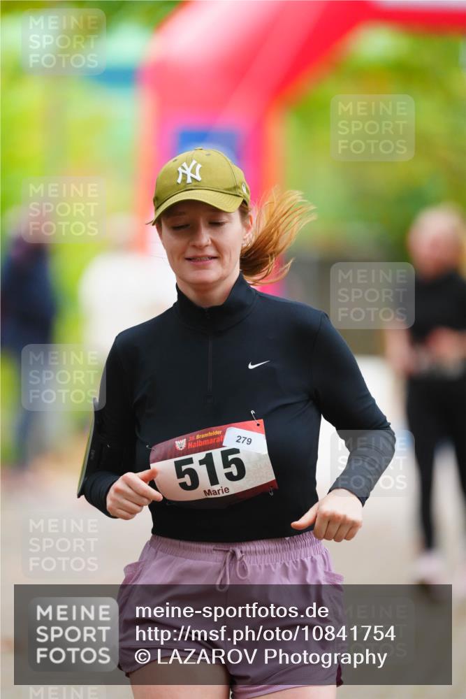 11.10.2026 - Bramfelder Halbmarathon 2026 LAZAROV Photography http://msf.ph/oto/10841754 11.10.2026 10:13:02 Laufen 35, 279, 515 meine-sportfotos.de