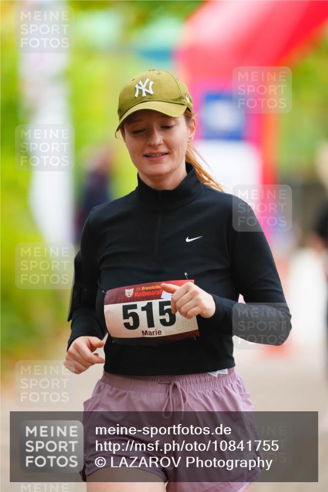 11.10.2026 - Bramfelder Halbmarathon 2026 LAZAROV Photography http://msf.ph/oto/10841755 11.10.2026 10:13:03 Laufen 35, 515 meine-sportfotos.de