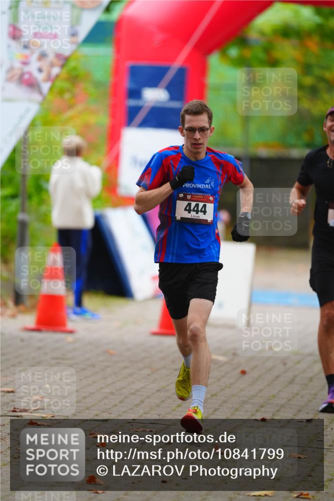 11.10.2026 - Bramfelder Halbmarathon 2026 LAZAROV Photography http://msf.ph/oto/10841799 11.10.2026 10:14:09 Laufen 444 meine-sportfotos.de