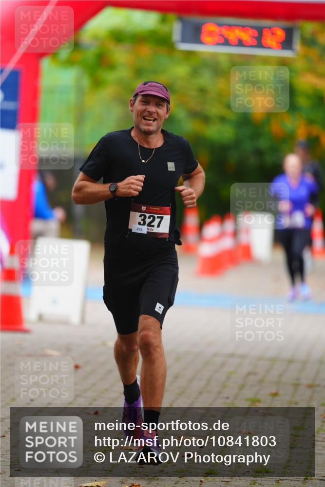 11.10.2026 - Bramfelder Halbmarathon 2026 LAZAROV Photography http://msf.ph/oto/10841803 11.10.2026 10:14:10 Laufen 327, 262 meine-sportfotos.de