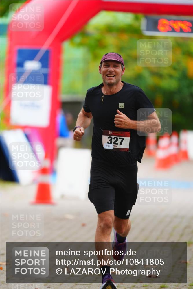 11.10.2026 - Bramfelder Halbmarathon 2026 LAZAROV Photography http://msf.ph/oto/10841805 11.10.2026 10:14:11 Laufen 327, 262 meine-sportfotos.de