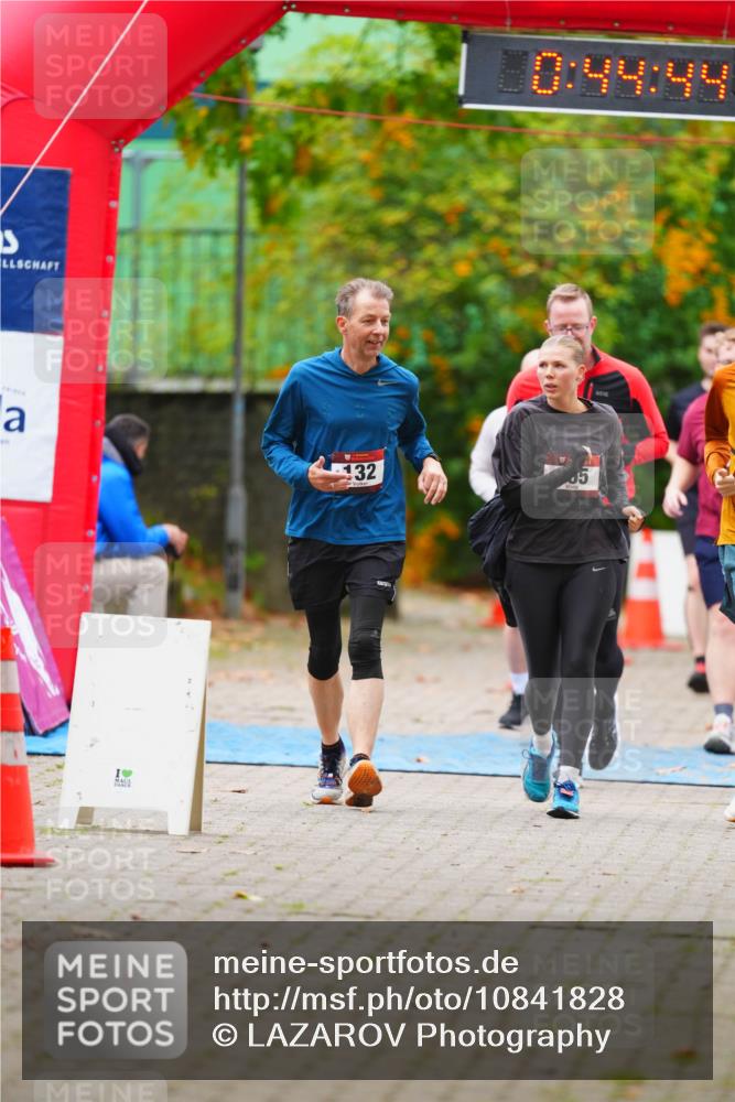 11.10.2026 - Bramfelder Halbmarathon 2026 LAZAROV Photography http://msf.ph/oto/10841828 11.10.2026 10:14:42 Laufen 10, 49, 49, 132, 05 meine-sportfotos.de