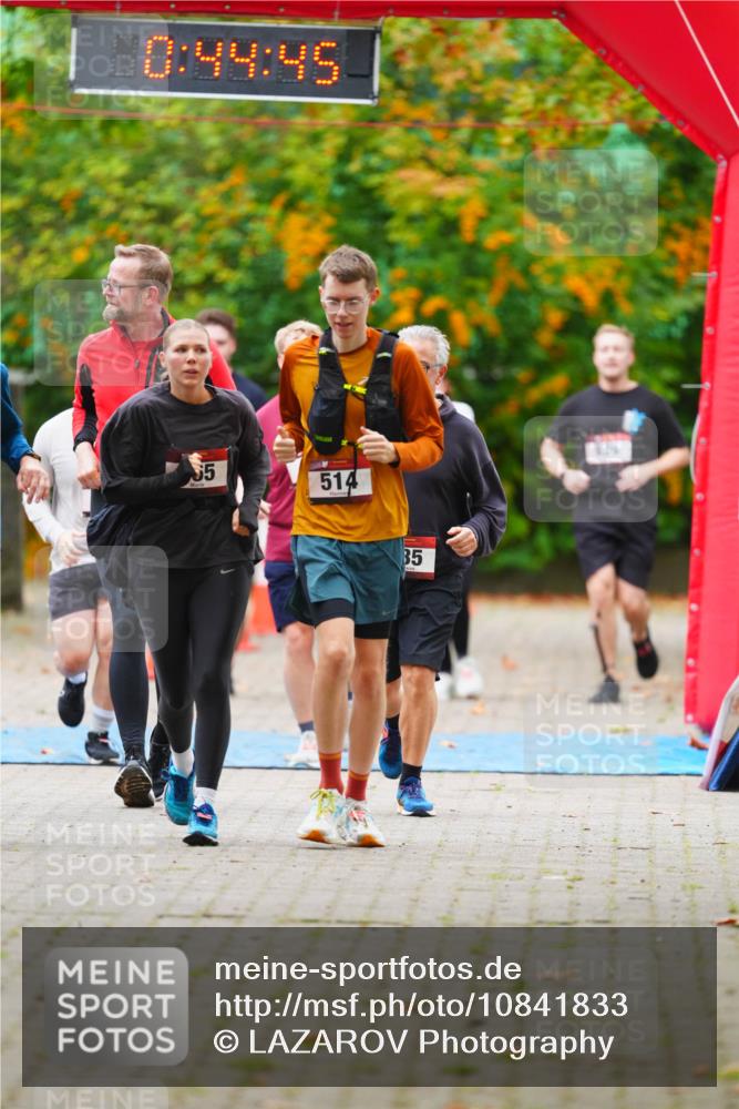 11.10.2026 - Bramfelder Halbmarathon 2026 LAZAROV Photography http://msf.ph/oto/10841833 11.10.2026 10:14:43 Laufen 0, 44, 45, 55, 514, 35 meine-sportfotos.de