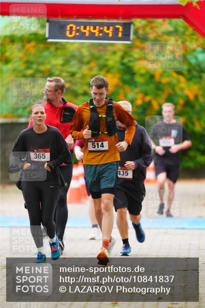 11.10.2026 - Bramfelder Halbmarathon 2026 LAZAROV Photography http://msf.ph/oto/10841837 11.10.2026 10:14:45 Laufen 0, 44, 47, 016, 365, 514, 435 meine-sportfotos.de