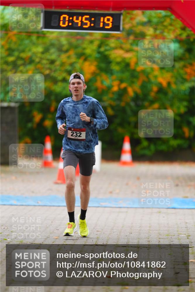 11.10.2026 - Bramfelder Halbmarathon 2026 LAZAROV Photography http://msf.ph/oto/10841862 11.10.2026 10:15:17 Laufen 0, 45, 19, 232 meine-sportfotos.de