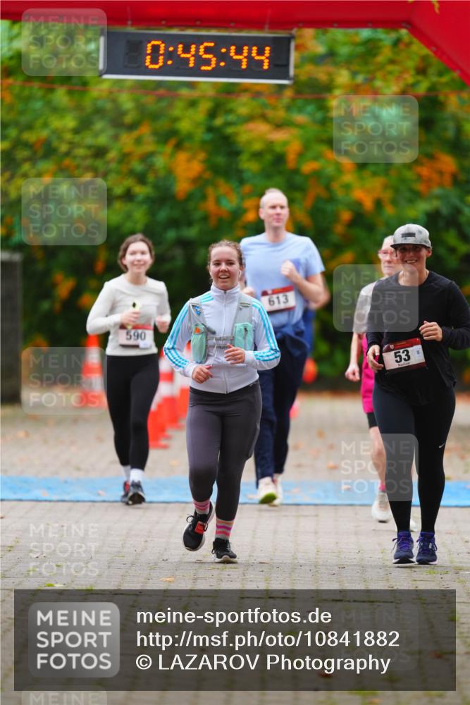 11.10.2026 - Bramfelder Halbmarathon 2026 LAZAROV Photography http://msf.ph/oto/10841882 11.10.2026 10:15:42 Laufen 10, 45, 44, 590, 613, 53, 8 meine-sportfotos.de