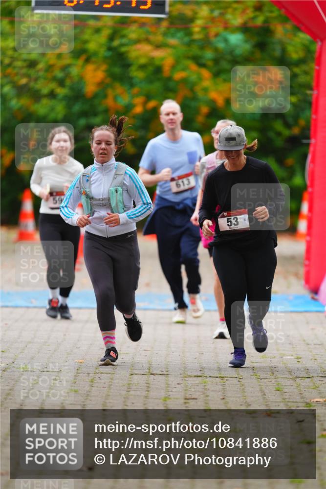 11.10.2026 - Bramfelder Halbmarathon 2026 LAZAROV Photography http://msf.ph/oto/10841886 11.10.2026 10:15:43 Laufen 613, 53 meine-sportfotos.de