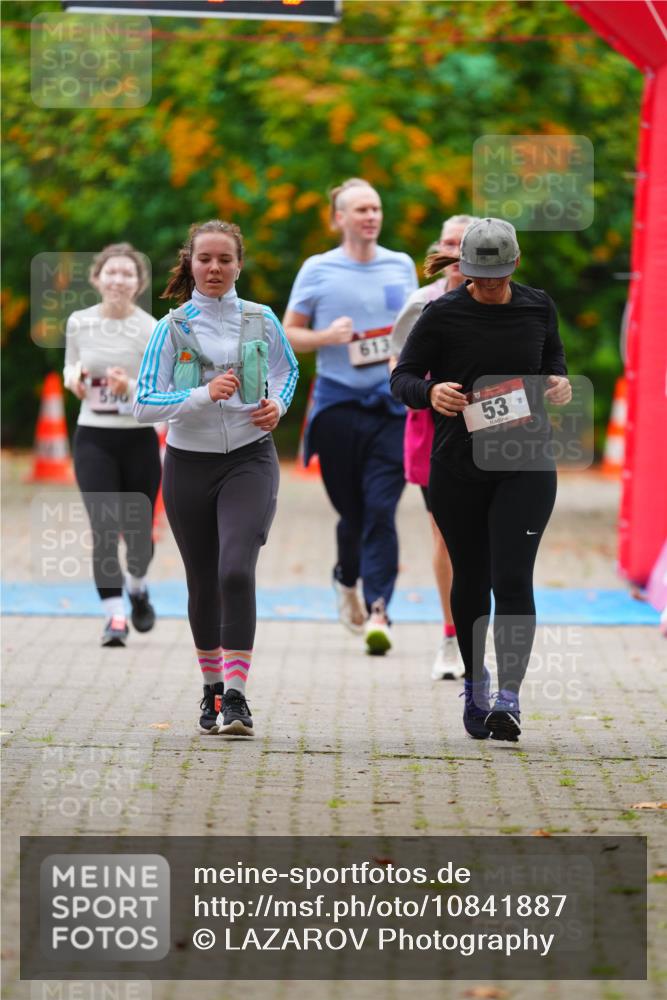 11.10.2026 - Bramfelder Halbmarathon 2026 LAZAROV Photography http://msf.ph/oto/10841887 11.10.2026 10:15:43 Laufen 613, 53 meine-sportfotos.de