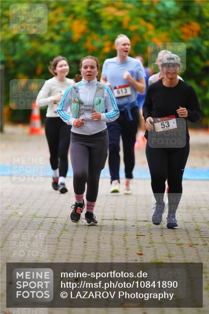 11.10.2026 - Bramfelder Halbmarathon 2026 LAZAROV Photography http://msf.ph/oto/10841890 11.10.2026 10:15:44 Laufen 613, 53 meine-sportfotos.de