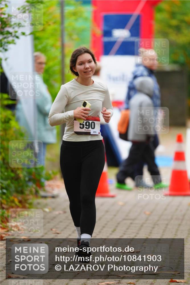 11.10.2026 - Bramfelder Halbmarathon 2026 LAZAROV Photography http://msf.ph/oto/10841903 11.10.2026 10:15:51 Laufen 590, 295 meine-sportfotos.de