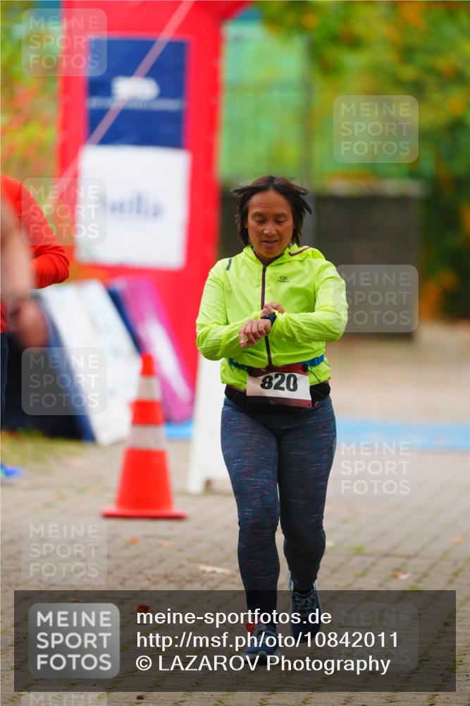 11.10.2026 - Bramfelder Halbmarathon 2026 LAZAROV Photography http://msf.ph/oto/10842011 11.10.2026 10:17:53 Laufen 820 meine-sportfotos.de