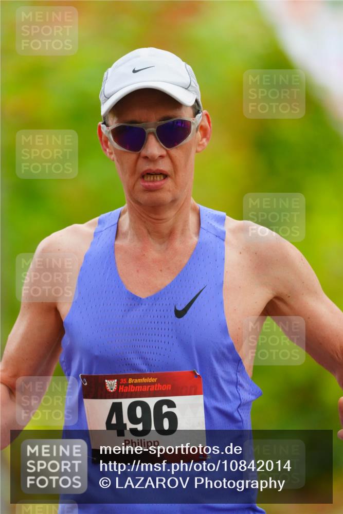 11.10.2026 - Bramfelder Halbmarathon 2026 LAZAROV Photography http://msf.ph/oto/10842014 11.10.2026 10:17:54 Laufen 35, 496 meine-sportfotos.de