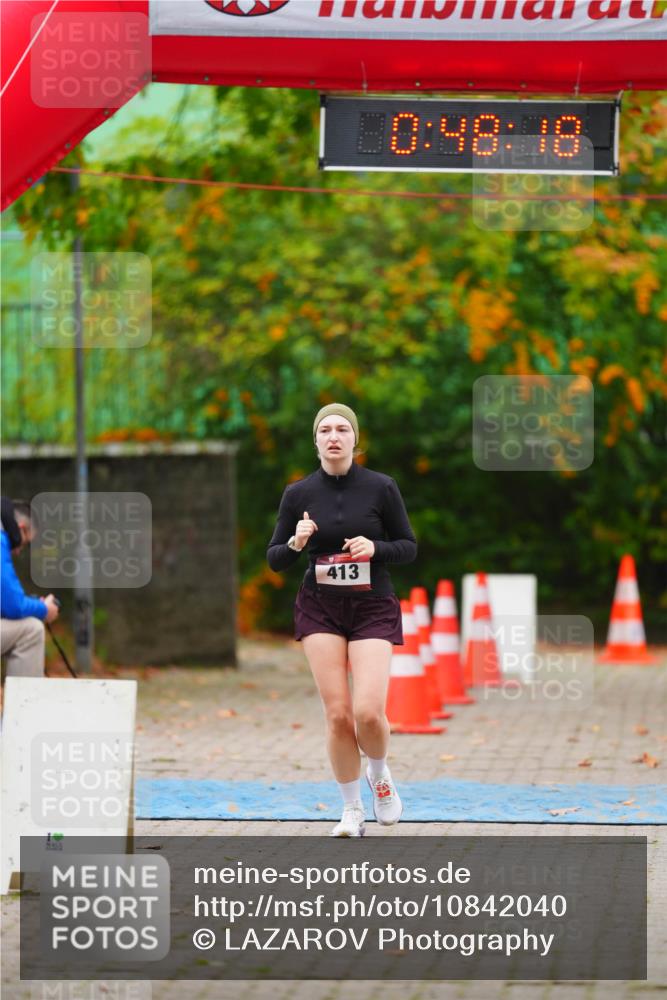 11.10.2026 - Bramfelder Halbmarathon 2026 LAZAROV Photography http://msf.ph/oto/10842040 11.10.2026 10:18:16 Laufen 413, 0, 48, 18 meine-sportfotos.de