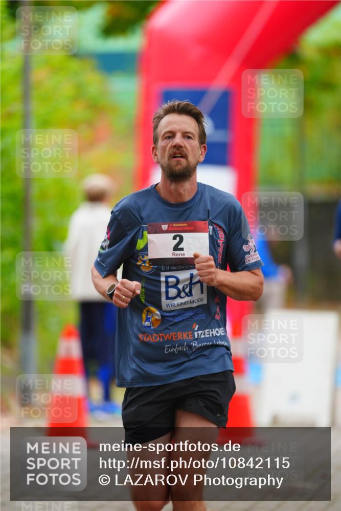 11.10.2026 - Bramfelder Halbmarathon 2026 LAZAROV Photography http://msf.ph/oto/10842115 11.10.2026 10:18:59 Laufen 2 meine-sportfotos.de