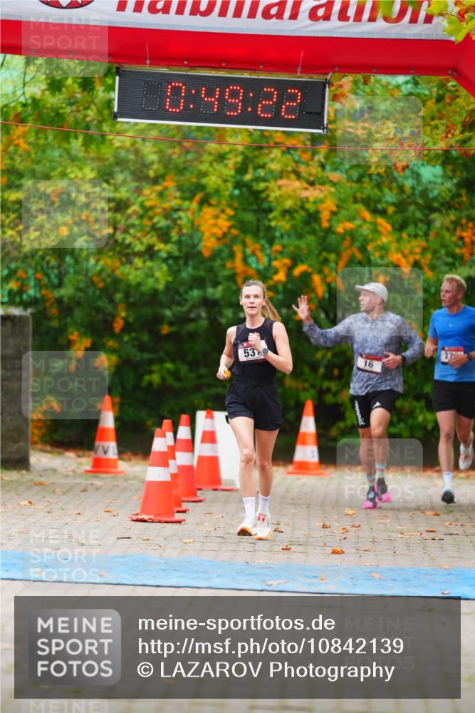 11.10.2026 - Bramfelder Halbmarathon 2026 LAZAROV Photography http://msf.ph/oto/10842139 11.10.2026 10:19:19 Laufen 53, 16 meine-sportfotos.de
