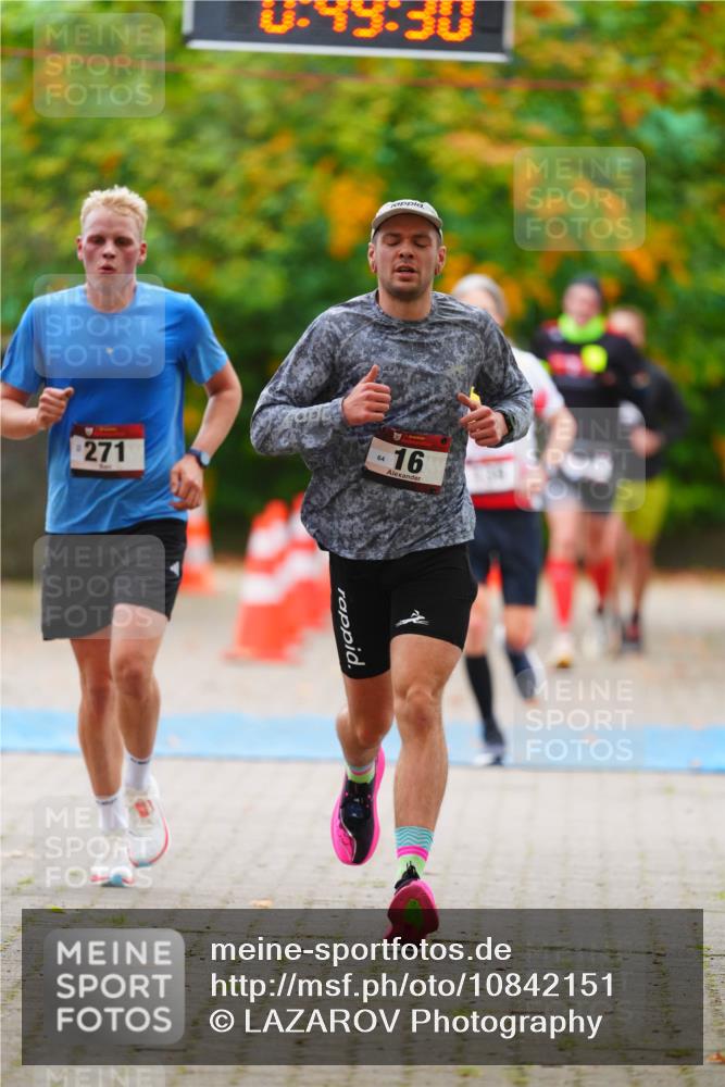 11.10.2026 - Bramfelder Halbmarathon 2026 LAZAROV Photography http://msf.ph/oto/10842151 11.10.2026 10:19:28 Laufen 00, 000, 271, 16 meine-sportfotos.de