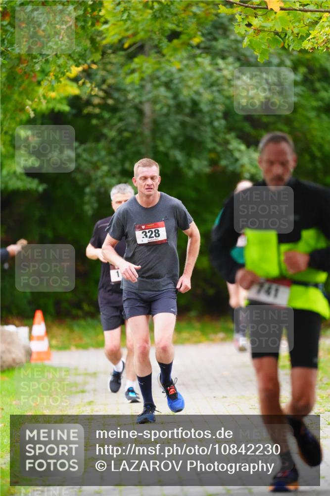 11.10.2026 - Bramfelder Halbmarathon 2026 LAZAROV Photography http://msf.ph/oto/10842230 11.10.2026 10:22:52 Laufen 328, 441 meine-sportfotos.de