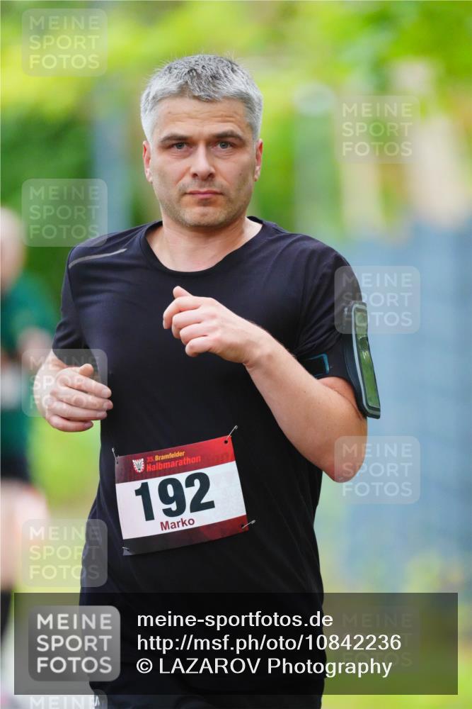 11.10.2026 - Bramfelder Halbmarathon 2026 LAZAROV Photography http://msf.ph/oto/10842236 11.10.2026 10:23:01 Laufen 35, 192 meine-sportfotos.de
