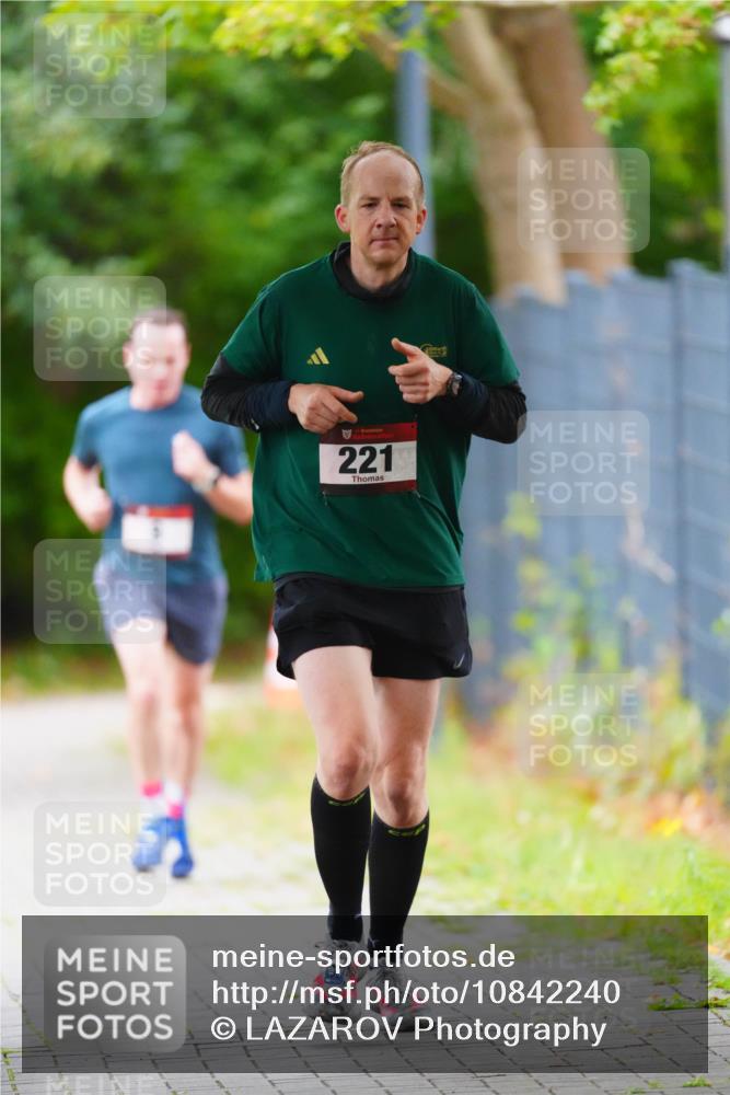 11.10.2026 - Bramfelder Halbmarathon 2026 LAZAROV Photography http://msf.ph/oto/10842240 11.10.2026 10:23:03 Laufen 221 meine-sportfotos.de