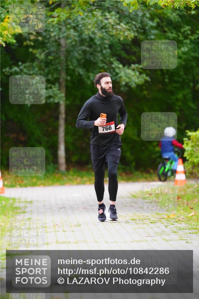 11.10.2026 - Bramfelder Halbmarathon 2026 LAZAROV Photography http://msf.ph/oto/10842286 11.10.2026 10:24:08 Laufen 766 meine-sportfotos.de