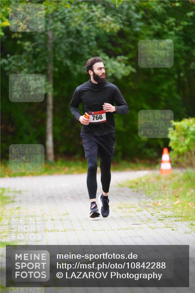 11.10.2026 - Bramfelder Halbmarathon 2026 LAZAROV Photography http://msf.ph/oto/10842288 11.10.2026 10:24:09 Laufen 766 meine-sportfotos.de