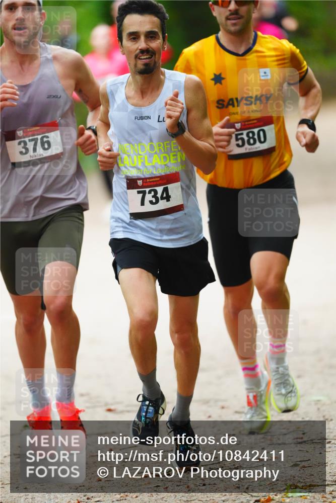 11.10.2026 - Bramfelder Halbmarathon 2026 LAZAROV Photography http://msf.ph/oto/10842411 11.10.2026 10:29:20 Laufen 376, 35, 734, 4, 580 meine-sportfotos.de