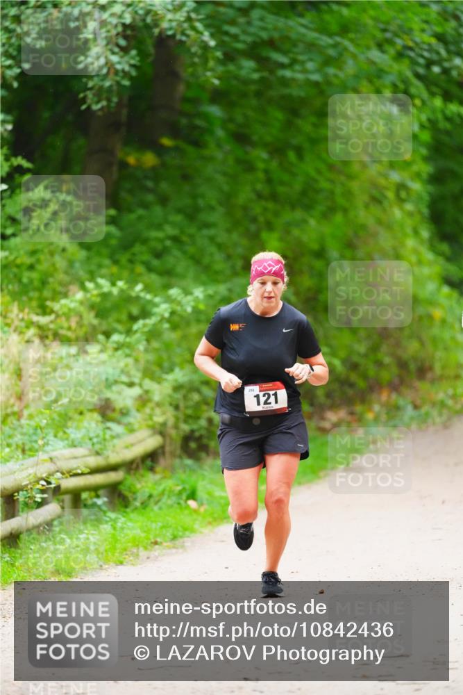 11.10.2026 - Bramfelder Halbmarathon 2026 LAZAROV Photography http://msf.ph/oto/10842436 11.10.2026 10:29:52 Laufen 298, 121 meine-sportfotos.de