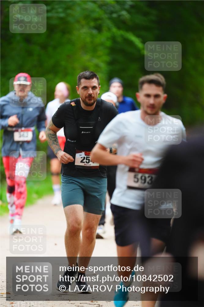 11.10.2026 - Bramfelder Halbmarathon 2026 LAZAROV Photography http://msf.ph/oto/10842502 11.10.2026 10:31:02 Laufen 303, 34, 254, 593 meine-sportfotos.de